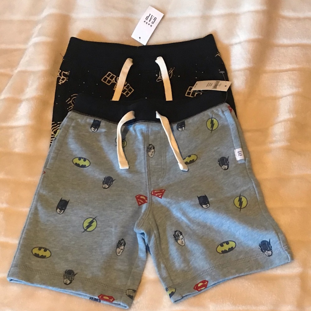 2 pairs of 3T NEW Gap Shorts